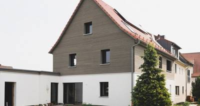 Mit natürlichen Baustoffen zum Effizienhaus 85